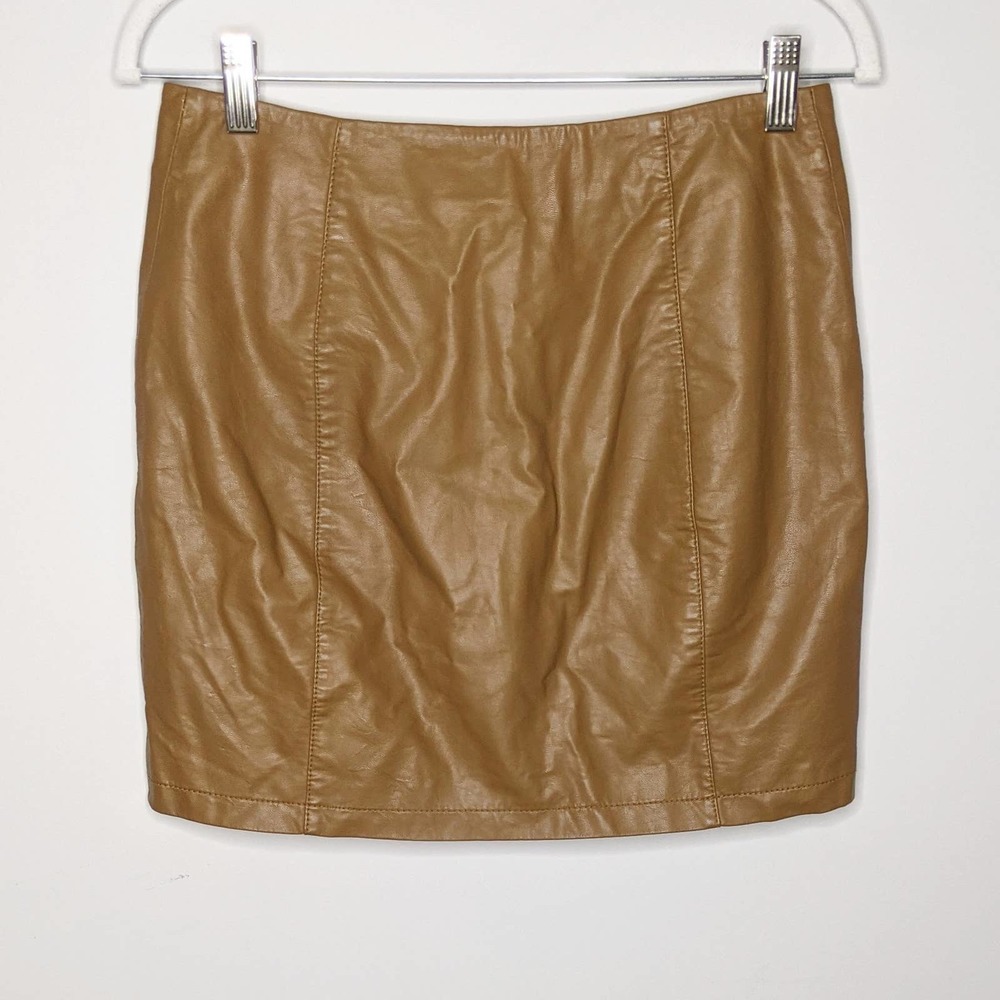 FREE PEOPLE • Oh Snap Cognac Vegan Leather Skirt 6 - Picture 9 of 9